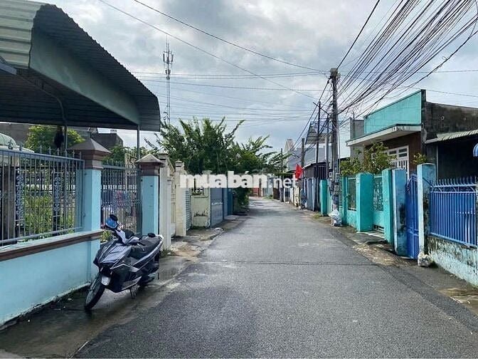 🏠Nhà 100m2 ngay sau chợ thới tứ thới tam thôn giá 720 triệu sổ riêng🏠