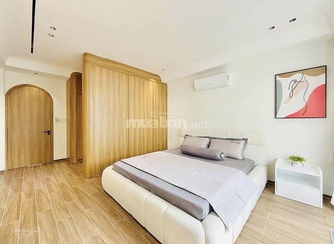 Siêu rẻ! Nhà Cô Giang, Quận 1, 4PN – 5WC, full sổ hồng, chỉ 3,5 tỷ!