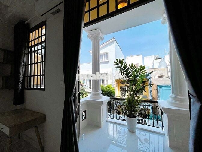 TRỐNG LẠI DUPLEX BAN CÔNG NGAY CHỢ BÀCHIỂUGẦN HIU UEF ĐẠI HỌC MỸ THUẬT