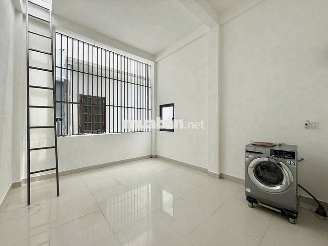 nhà đẹp! 2.25t Đ. Nguyễn Hữu Cảnh, Dĩ An,đối diện Bcons Plaza