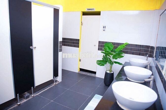 KTX ĐƯỜNG PHẠM NGŨ LÃO Q1, GẦN ĐH SƯ PHẠM, CĐ CAO THẮNG 1TR5 TRỌN GÓI