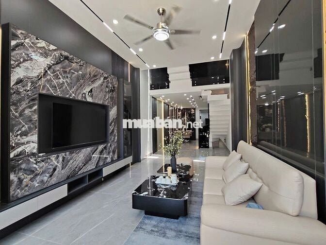 Mua là lời nhà 2.39 tỷ Đ. Hai Bà Trưng, Đông Hoà, đang cho 15tr/tháng