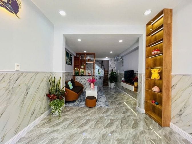 Nhà SHR chính chủ Nguyễn Xí Bình Thạnh DT 59,7m2 giá 2tỷ100triệu