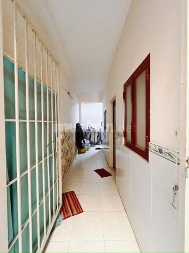 Nhà 3 tầng hẻm xe hơi 1 sẹc gần ngã tư Nguyễn Thị Thập Quận 7. 4,5*28 
