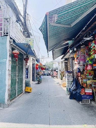 Nhà 3 tầng hẻm xe hơi 1 sẹc gần ngã tư Nguyễn Thị Thập Quận 7. 4,5*28 