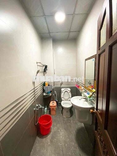 Nhà Lô góc Dương Bá Trạc, (4,1mx13m) 53,7m2