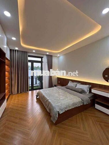 NHÀ PHỐ CÓ THANG MÁY NGUYỄN OANH 5PN