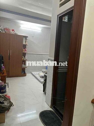 Nhà Lô góc Dương Bá Trạc, (4,1mx13m) 53,7m2