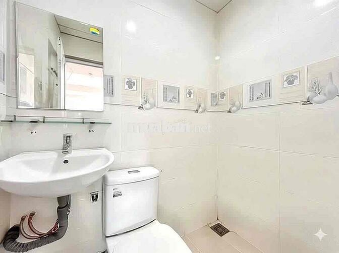 căn hộ bancol, rộng 30m2, sát bên TDTU, UFM, tiện đi quận 4, 1