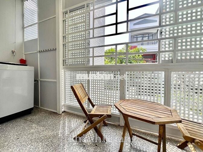 Căn Hộ Tách Bếp Bancol Máy Giặt Riêng Thang Máy Ngay Đại Học Bách Khoa