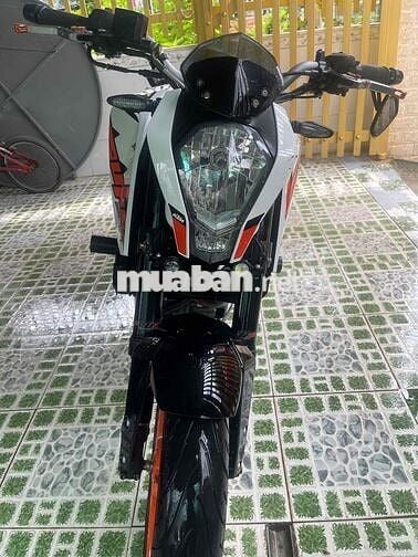 Cần bán chiếc moto DUKE200
