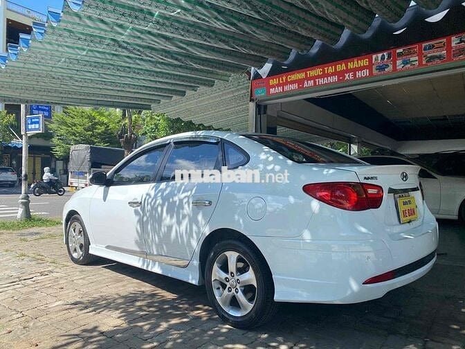 Hyundai Avante 2011 1.6 AT - 120000 km