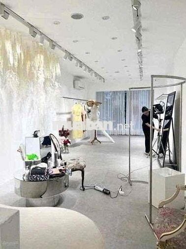 SIÊU ĐẮC ĐỊA - VỊ TRÍ VÀNG MT NGUYỄN TRÃI Q.1 NGAY VÒNG XOAY PHÙ ĐỔNG