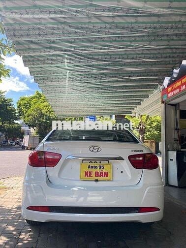 Hyundai Avante 2011 1.6 AT - 120000 km