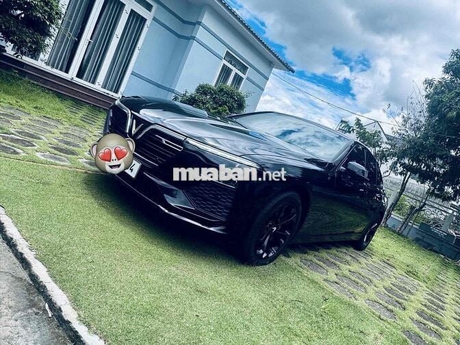 VinFast Lux A2.0 2022