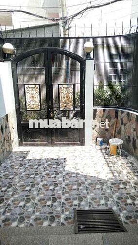 cho thuê nhà 4pn3wc đường CMT8 p5 Tân bình