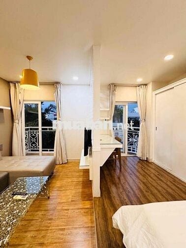 CHDV BAN CÔNG 1 PHÒNG NGỦ TIỆN ÍCH CAO CẤP NGAY TRUNG TÂM PHÚ NHUẬN
