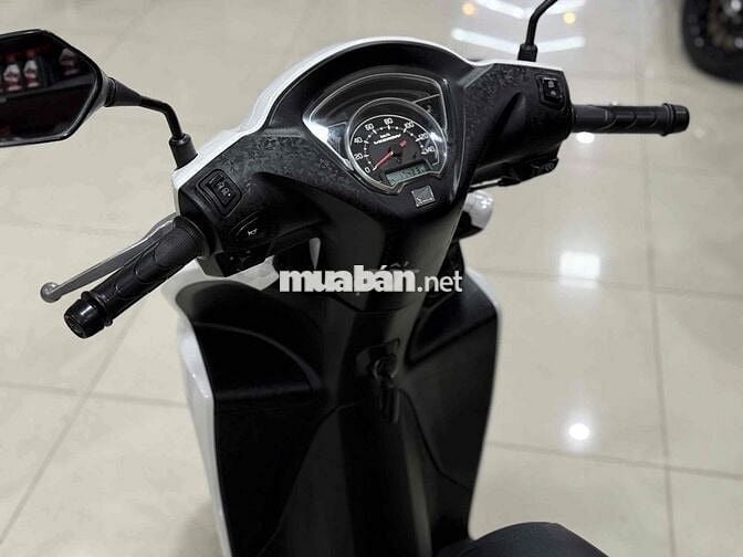 Vision 2024 Smarkey Lướt ( Hỗ trợ Trả GÓP )