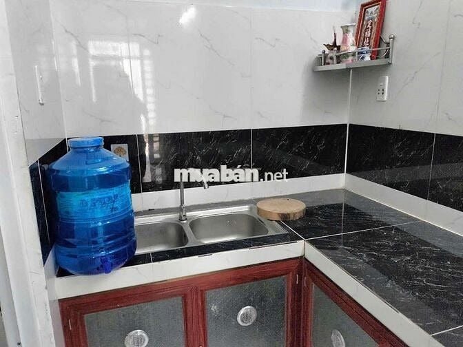 Bán nhà nhỏ Lê văn Lương Long Hậu
