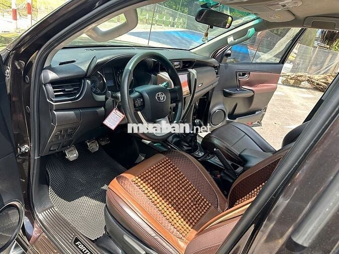 Toyota Fortuner 2.4G 4x2MT cuối 2019, số tay 1 chủ