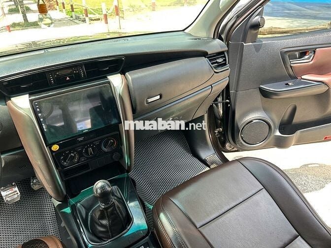 Toyota Fortuner 2.4G 4x2MT cuối 2019, số tay 1 chủ