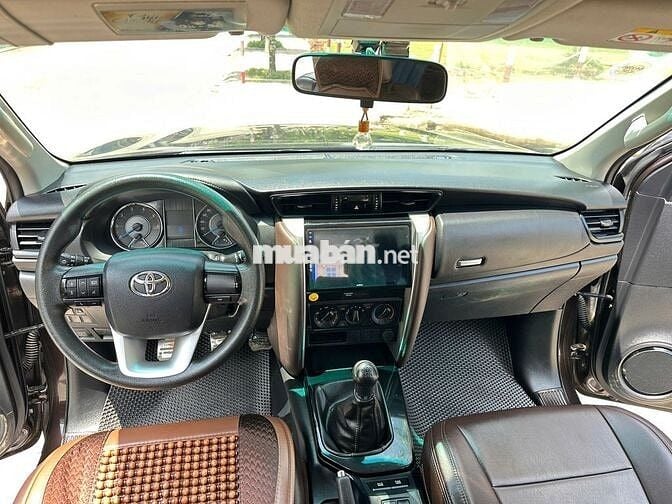 Toyota Fortuner 2.4G 4x2MT cuối 2019, số tay 1 chủ