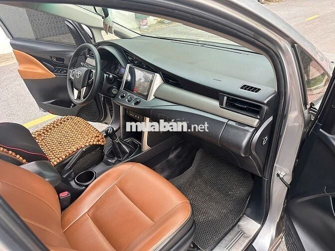 Toyota INNOVA 2.0E cuối 2017, số tay. Xe Quá Đẹp