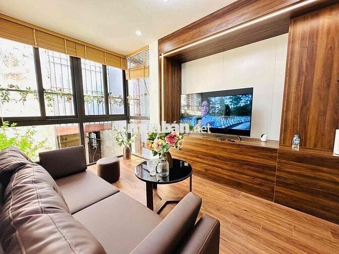 BÁN NHÀ TẬP THỂ TRẦN HƯNG ĐẠO - HOÀN KIẾM 80M - LÔ GÓC - 3P. NGỦ