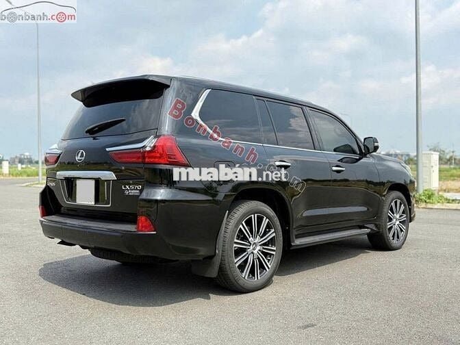 Lexus lx570 sản xuất 2020 chạy 6 vạn