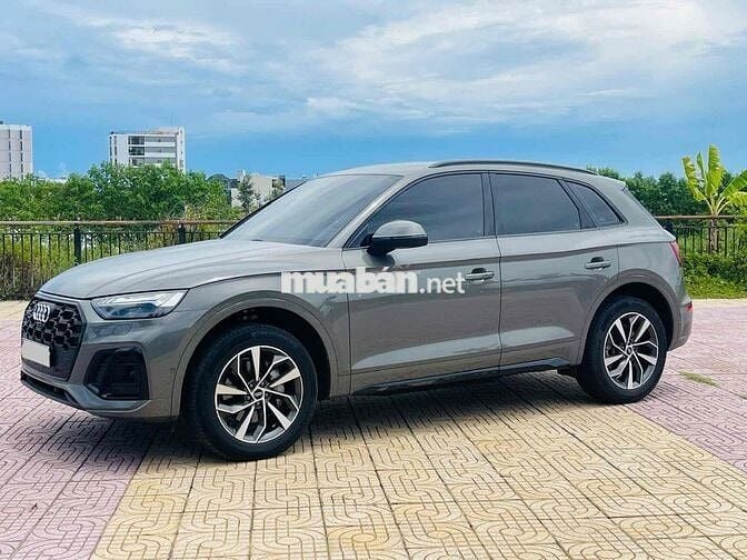 Audi Q5 2024 Sline 45 TFSI Quattro - 5000 miles