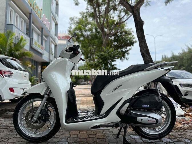 Honda SH 125 CBS 2024 màu trắng mới keng