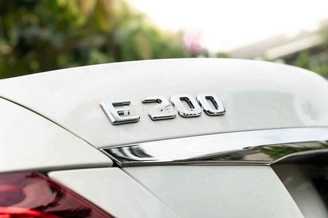 Mercedes E200 2019 đklđ 2020- Trả trước 350Tr