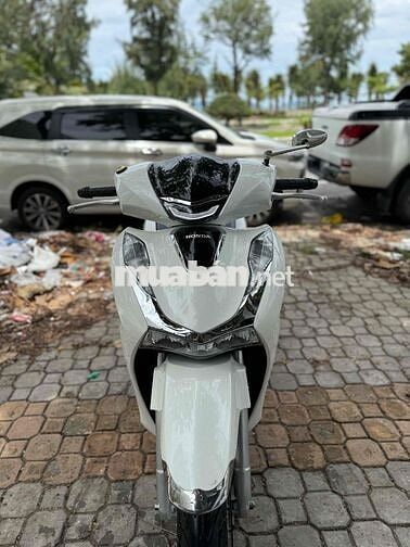 Honda SH 125 CBS 2024 màu trắng mới keng