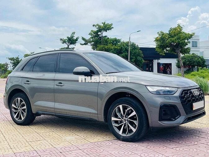 Audi Q5 2024 Sline 45 TFSI Quattro - 5000 miles