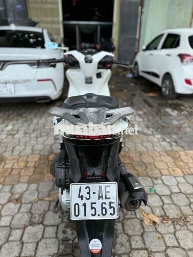 Honda SH 125 CBS 2024 màu trắng mới keng