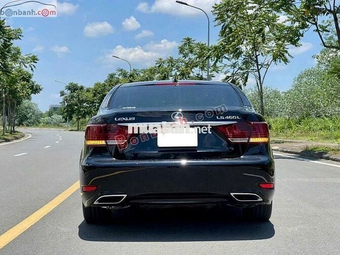 Lexus ls460 2015 chạy 9,8 vạn