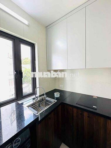 BÁN NHÀ TẬP THỂ TRẦN HƯNG ĐẠO - HOÀN KIẾM 80M - LÔ GÓC - 3P. NGỦ