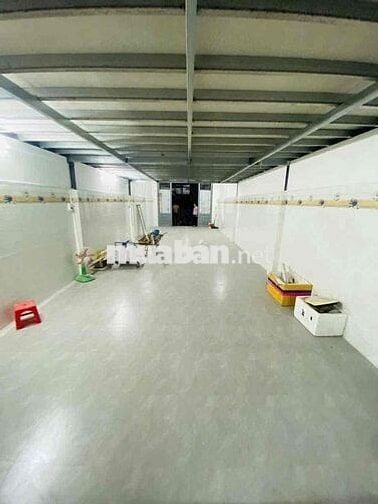 Kho xưởng trống suốt4,5x20 có  gác tl08 ngay khu du lịch bến xưa