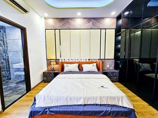 Nhà Có Nội Thất 1 Trệt 3 Lầu 4x25m Hẻm Xe Hơi Huỳnh Tấn Phát Q.7