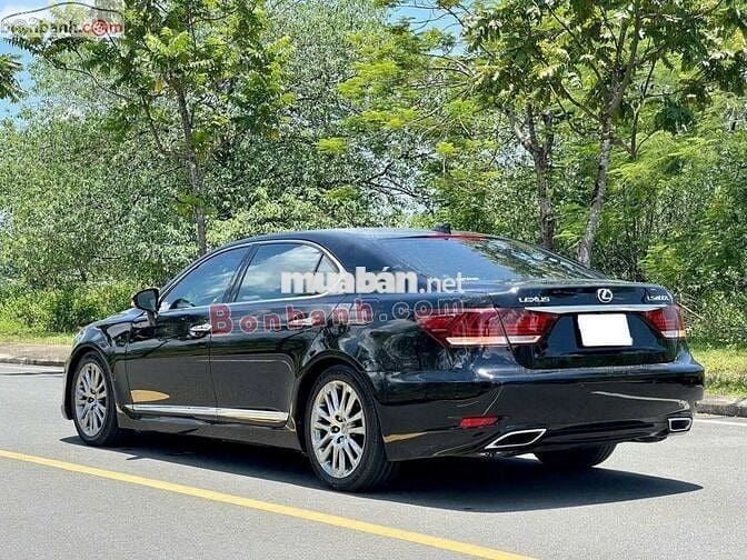 Lexus ls460 2015 chạy 9,8 vạn