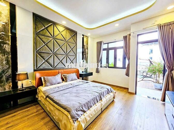 Nhà Có Nội Thất 1 Trệt 3 Lầu 4x25m Hẻm Xe Hơi Huỳnh Tấn Phát Q.7