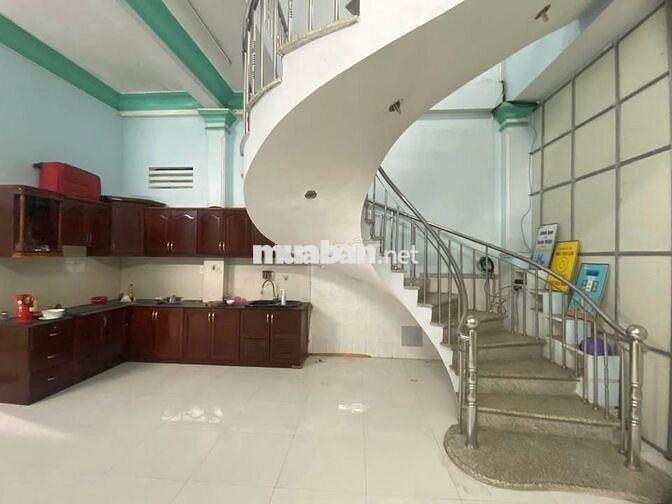 Cần bán gấp căn nhà cấp 4 ở 1/ Đ. Nguyễn Thị Rành-102m2 -SHR giá 780tr