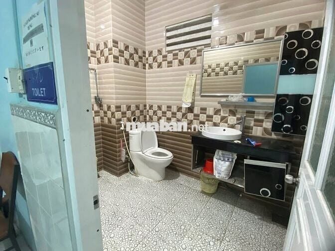 Cần bán gấp căn nhà cấp 4 ở 1/ Đ. Nguyễn Thị Rành-102m2 -SHR giá 780tr