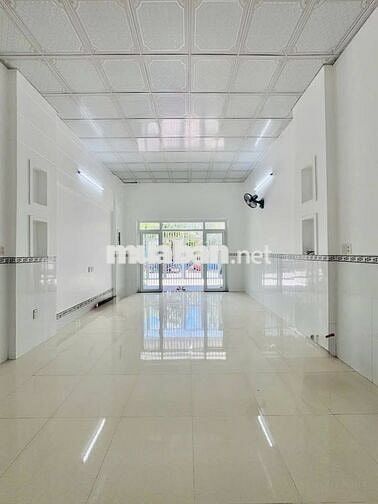 Cần Bán gấp căn nhà cấp 4 ở Đ. Nguyễn Thị Lắng - SHR - Giá 785tr
