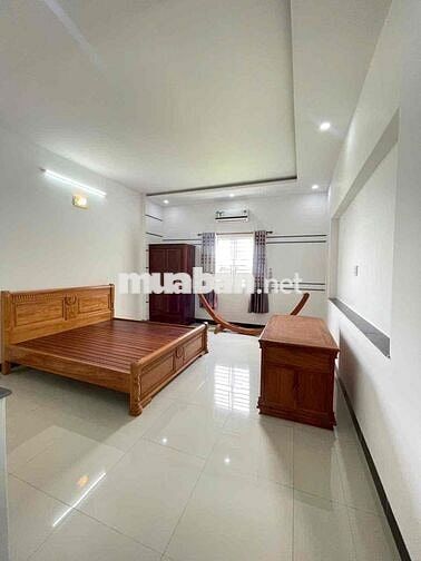 Nhà 2 lầu full nội thất kdc Hưng Phú 1