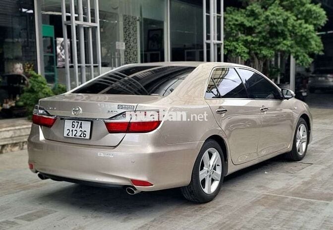 Toyota camry 2.5Q sx 2017, vàng cát, hỗ trợ góp.