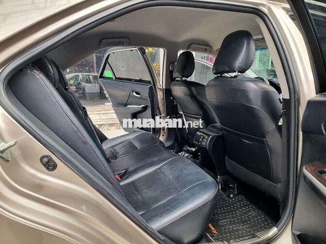 Toyota camry 2.5Q sx 2017, vàng cát, hỗ trợ góp.