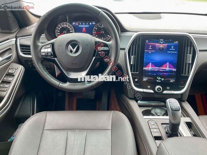 VinFast Lux SA 2.0 2.0 AT 2021