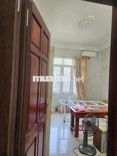 Cho thuê nhà gần trường Đại học Thăng Long