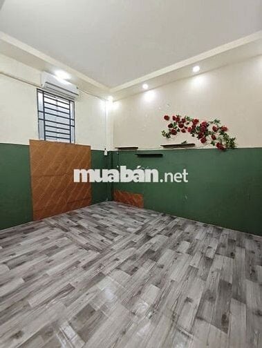 Nhà 6 triêụ 3 phòng ngủ gần Thành Uỷ Cần Thơ